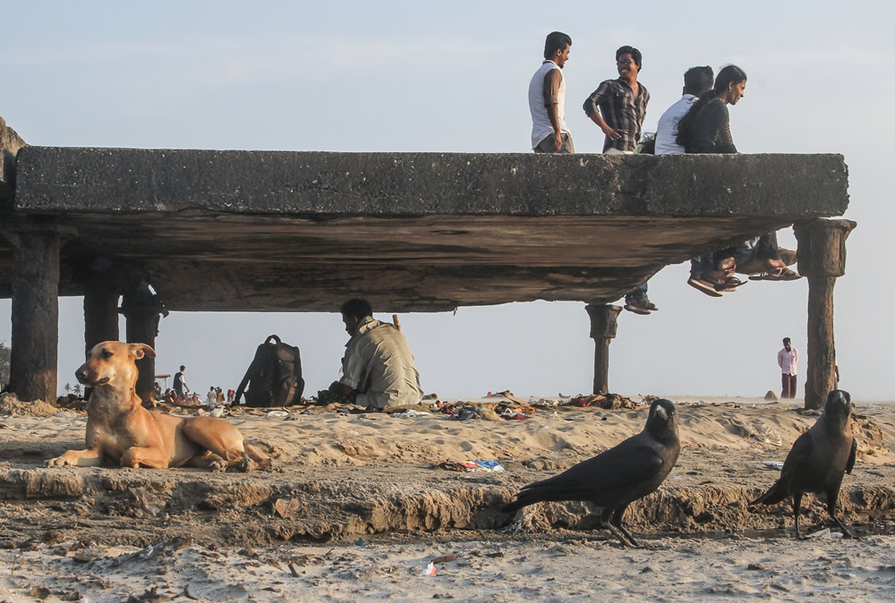 People Of The Calicut Beach - Photo Series By Indian Photographer Sreejith EK