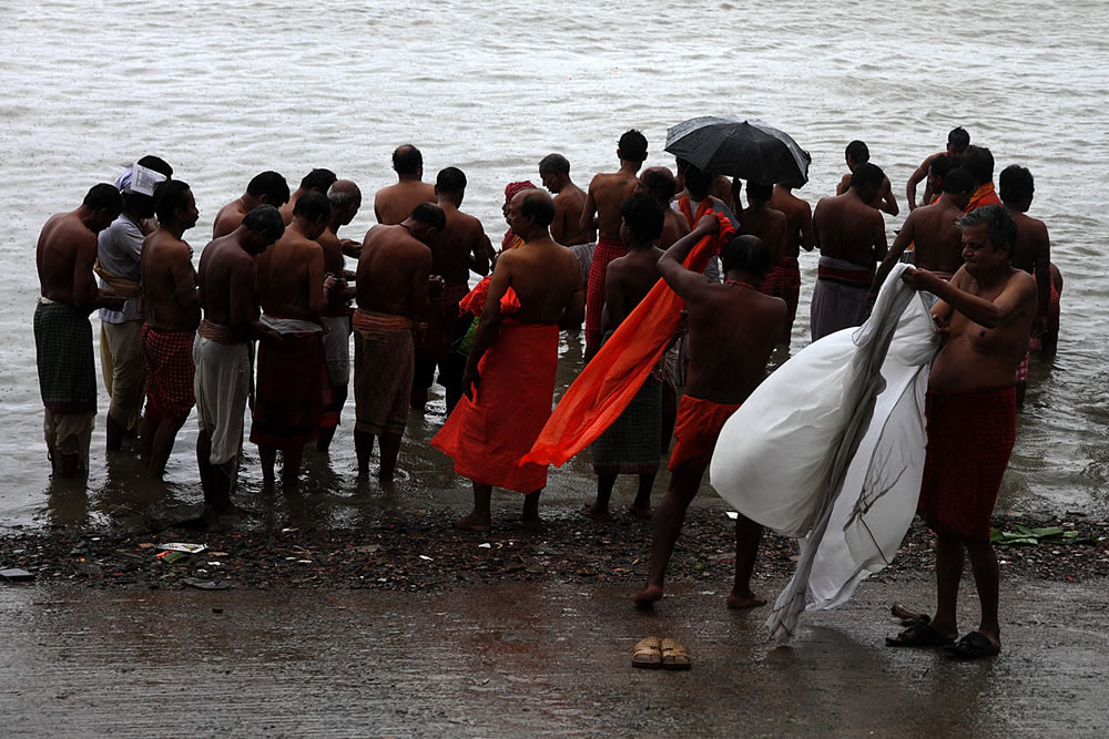 Durga Puja - Photo Series By Indian Photographer Nilanjan Ray