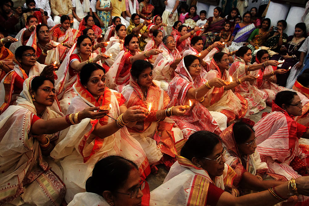 Durga Puja - Photo Series By Indian Photographer Nilanjan Ray