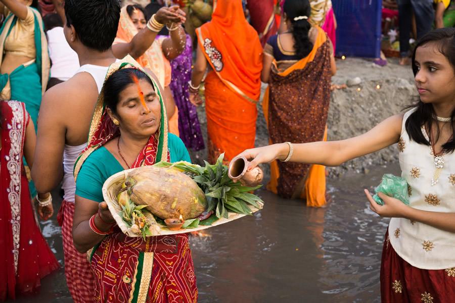 Chhath Puja: Mass Prayer To The Sun - Photo Series By Indian Photographer Arup Biswas