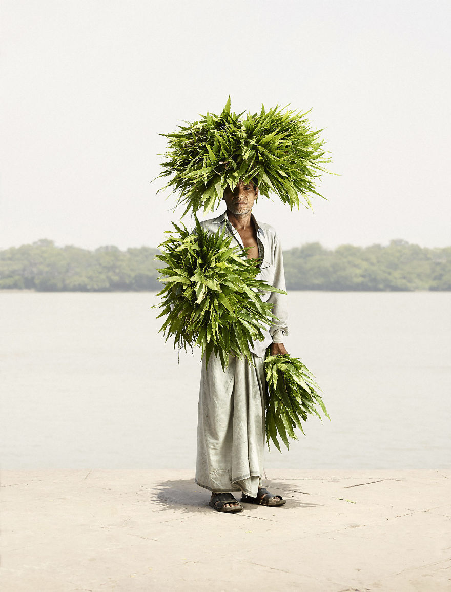 Flower Men In Kolkata - Photo Series By Denmark Photographer Ken Hermann