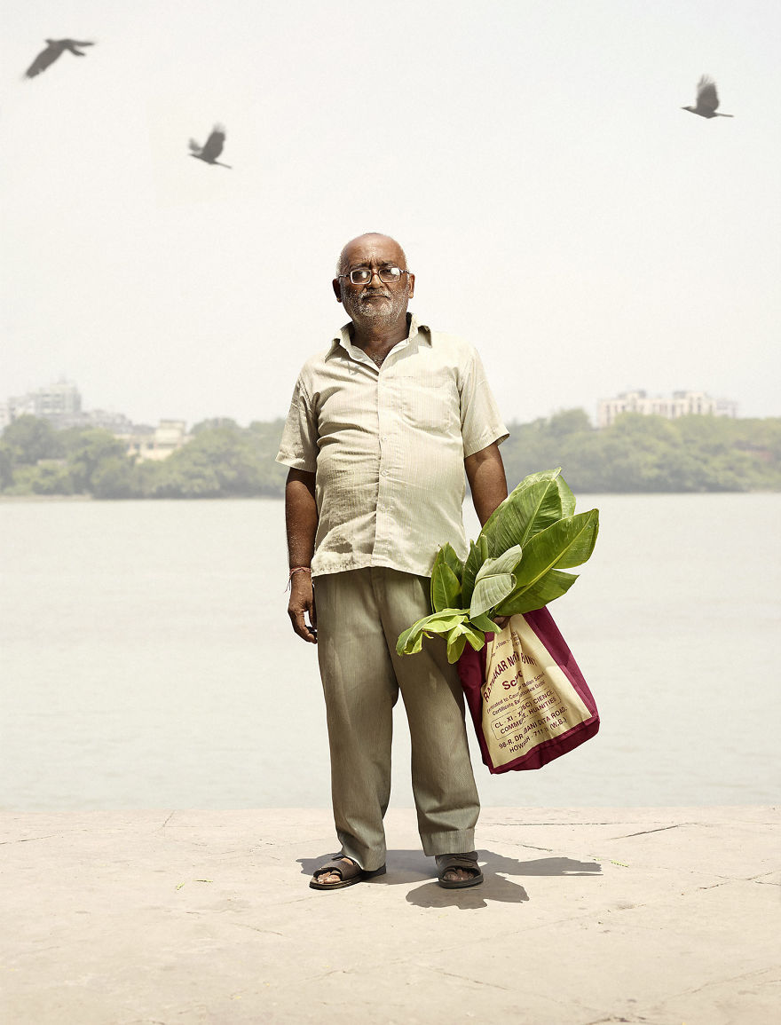 Flower Men In Kolkata - Photo Series By Denmark Photographer Ken Hermann