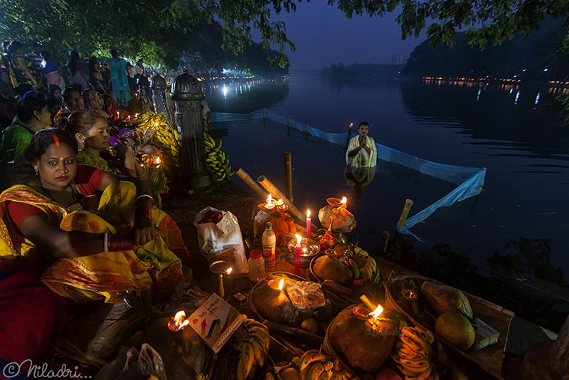 Ignition of Faith: Amidst Bengal - Photo Series By Indian Photographer Niladri Adhikary