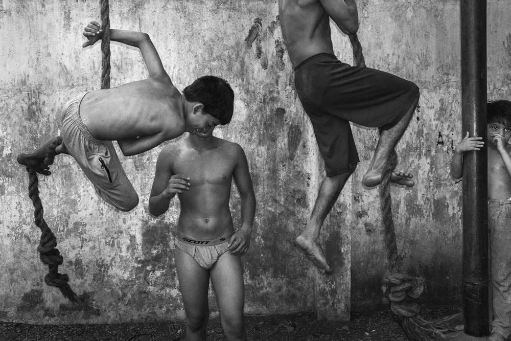 An Intimate Interview With Street Photographer Swarat Ghosh By Arek Rataj
