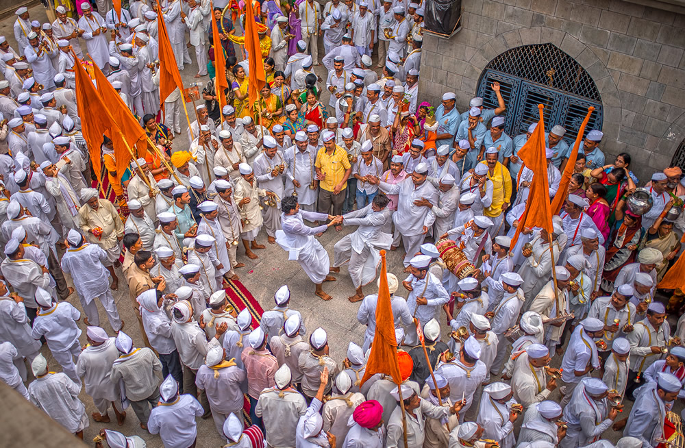 Palkhi Festival - Photo Story By Indian Photographer Mahesh Lonkar