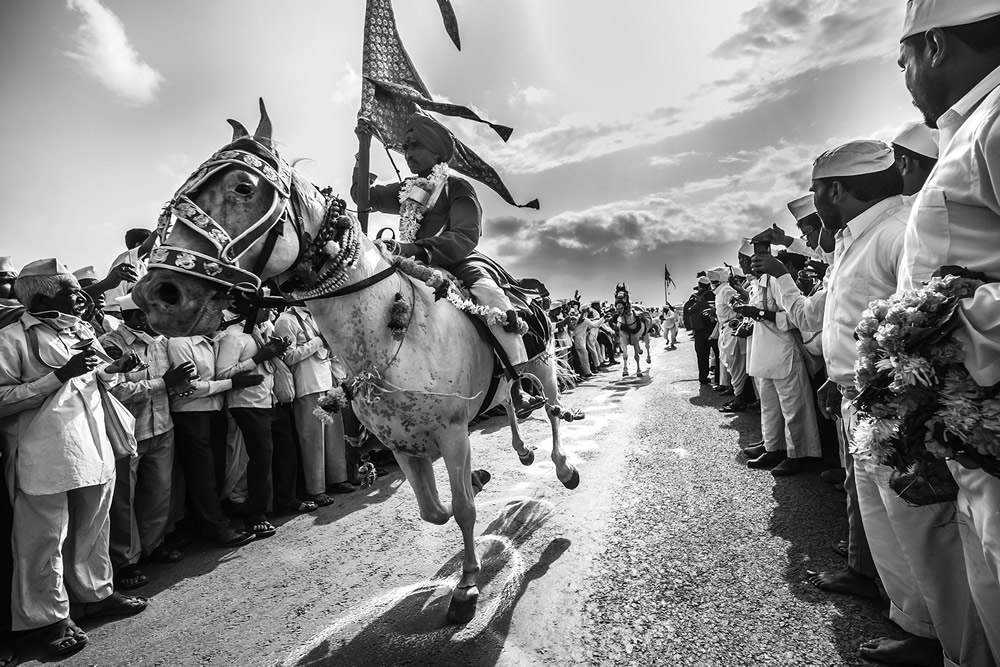 Palkhi Festival - Photo Story By Indian Photographer Mahesh Lonkar