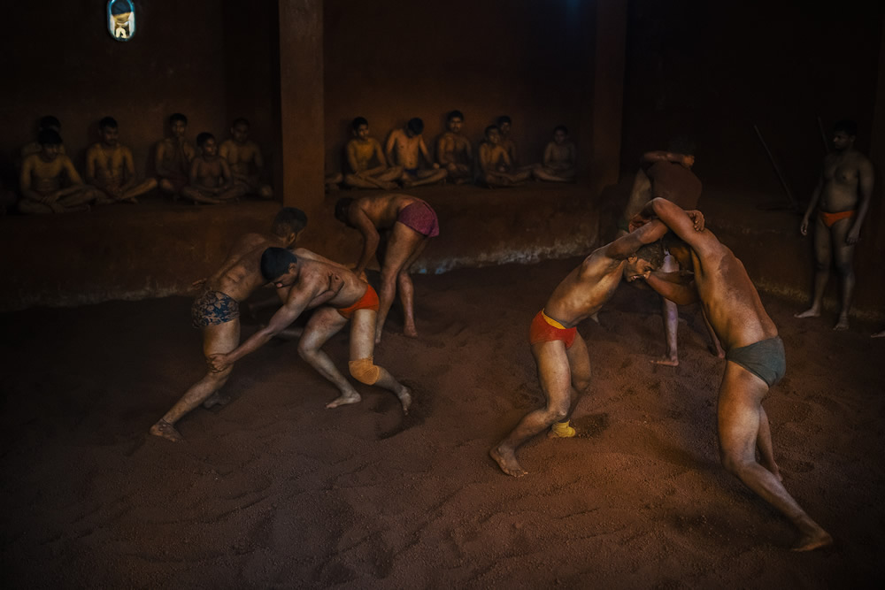 Kushti: The Indian Traditional Wrestling – Photo Series By Dnyaneshwar Prakash Vaidya