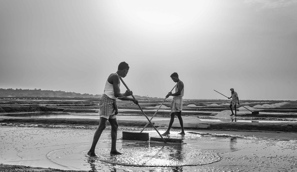 Life In Salt Pans - Photo Series By Indian Photographer Padmanabhan Rangarajan