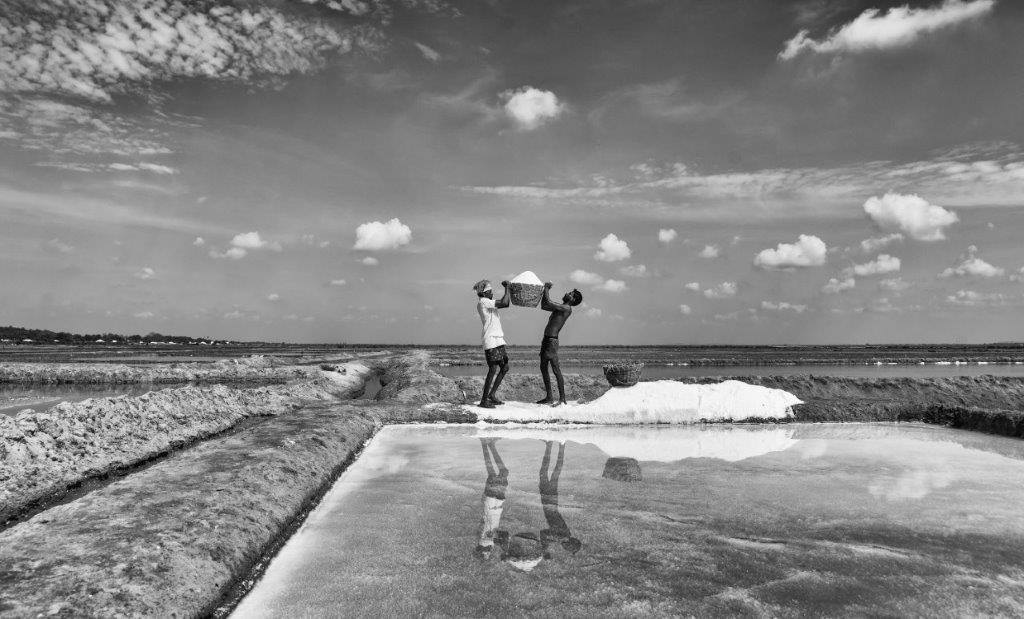 Life In Salt Pans - Photo Series By Indian Photographer Padmanabhan Rangarajan