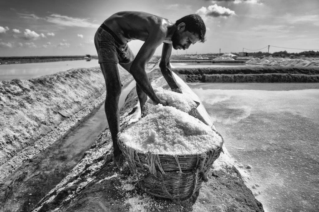 Life In Salt Pans - Photo Series By Indian Photographer Padmanabhan Rangarajan