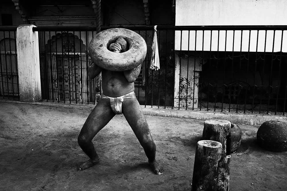 An Intimate Interview With Street Photographer Rohit Vohra By Arek Rataj