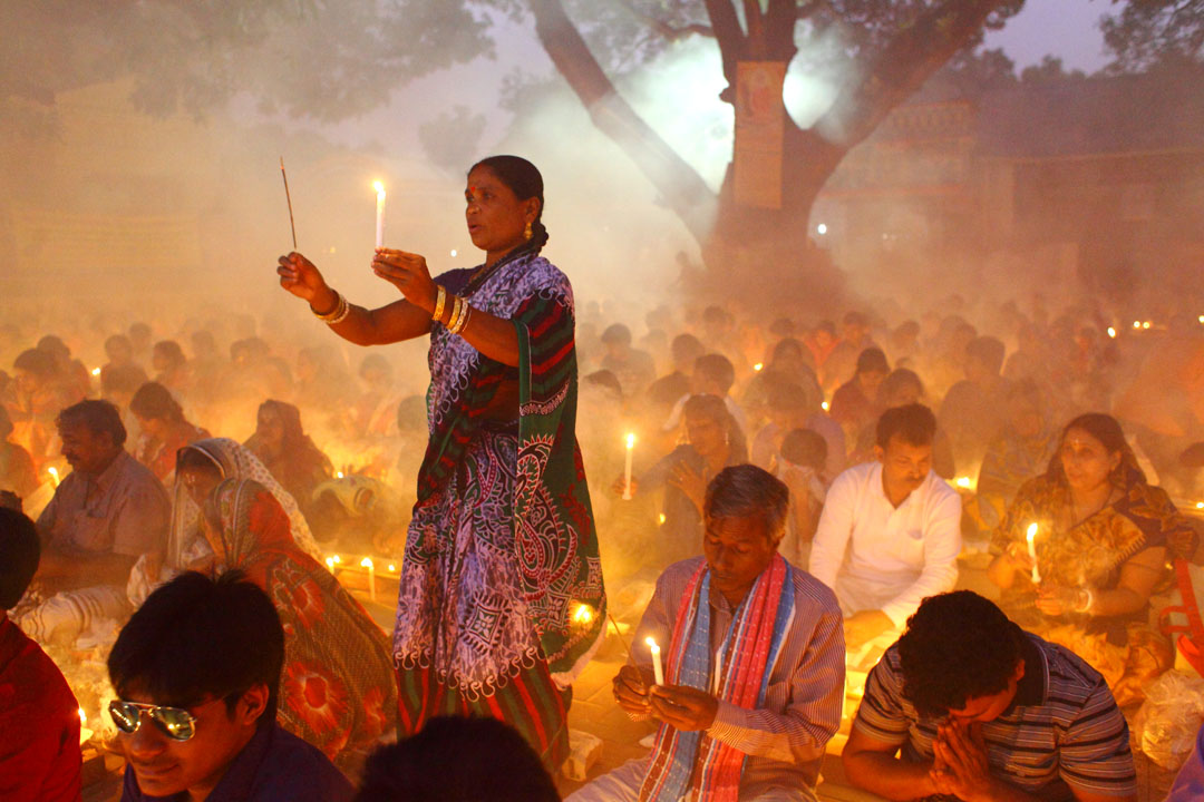 The Face of Faith: Photo Series By Indian Photographer Prashanta Hridoy