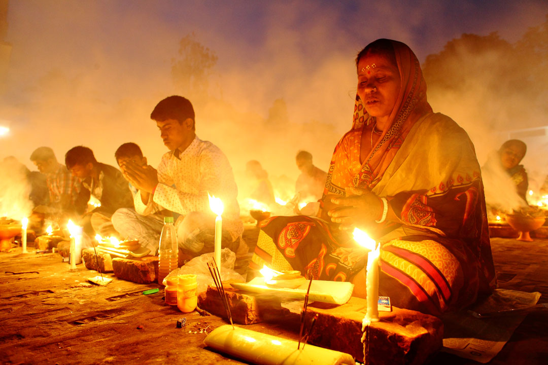 The Face of Faith: Photo Series By Indian Photographer Prashanta Hridoy