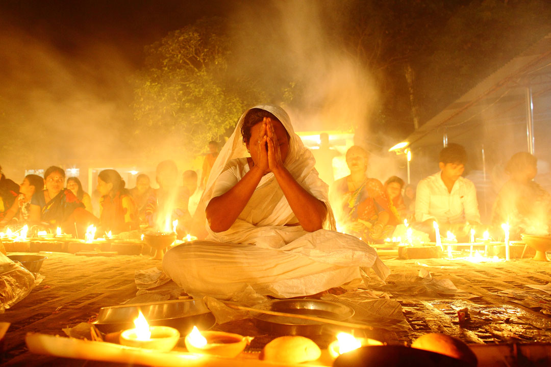 The Face of Faith: Photo Series By Indian Photographer Prashanta Hridoy