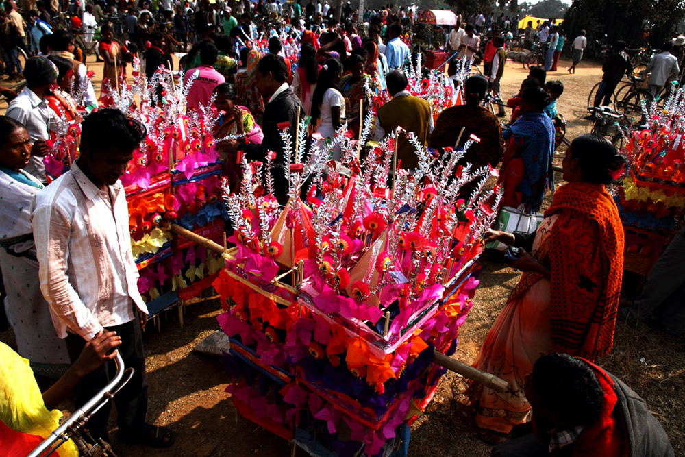 TUSU Festival – Photo Series By Indian Photographer Nilanjan Ray