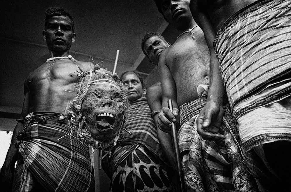 Interview With Indian Documentary Photographer Avishek Das