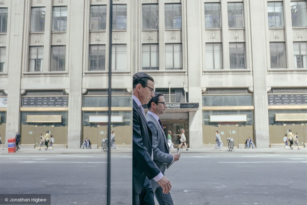 Interview With New York Street Photographer Jonathan Higbee
