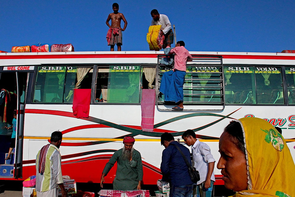 Old Delhi: Life In A Chaotic Heritage - Photo Series By Aniruddha Guha Sarkar