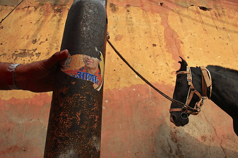 Old Delhi: Life In A Chaotic Heritage - Photo Series By Aniruddha Guha Sarkar