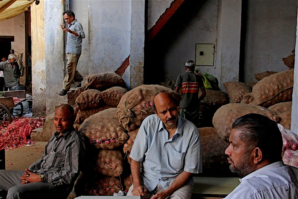 Old Delhi: Life In A Chaotic Heritage - Photo Series By Aniruddha Guha Sarkar