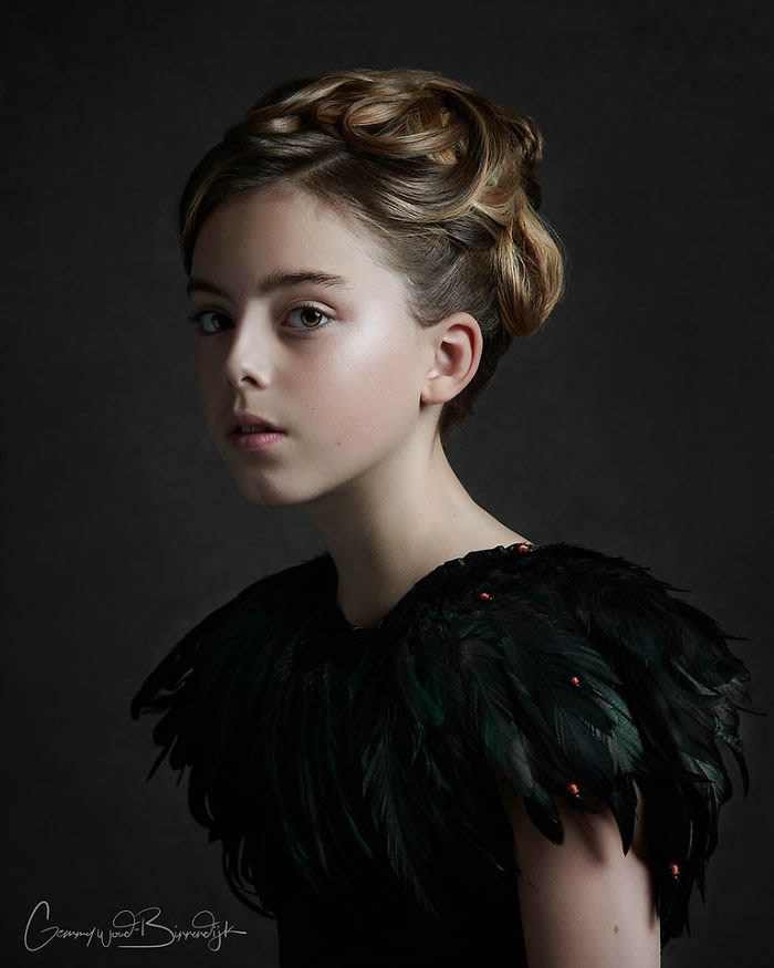 Dutch Photographer Gemmy Woud-Binnendijk Shoots Portraits In the Style Of Classic Paintings