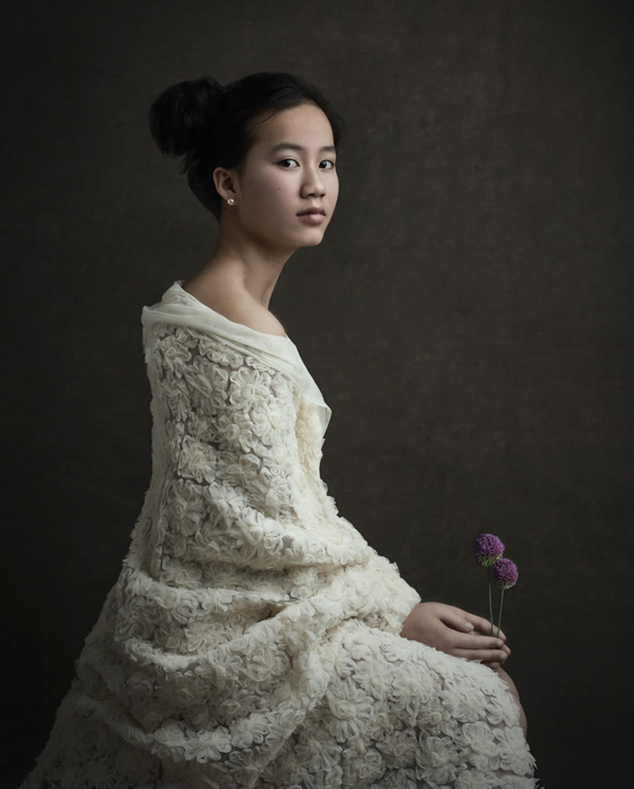 Dutch Photographer Gemmy Woud-Binnendijk Shoots Portraits In the Style Of Classic Paintings