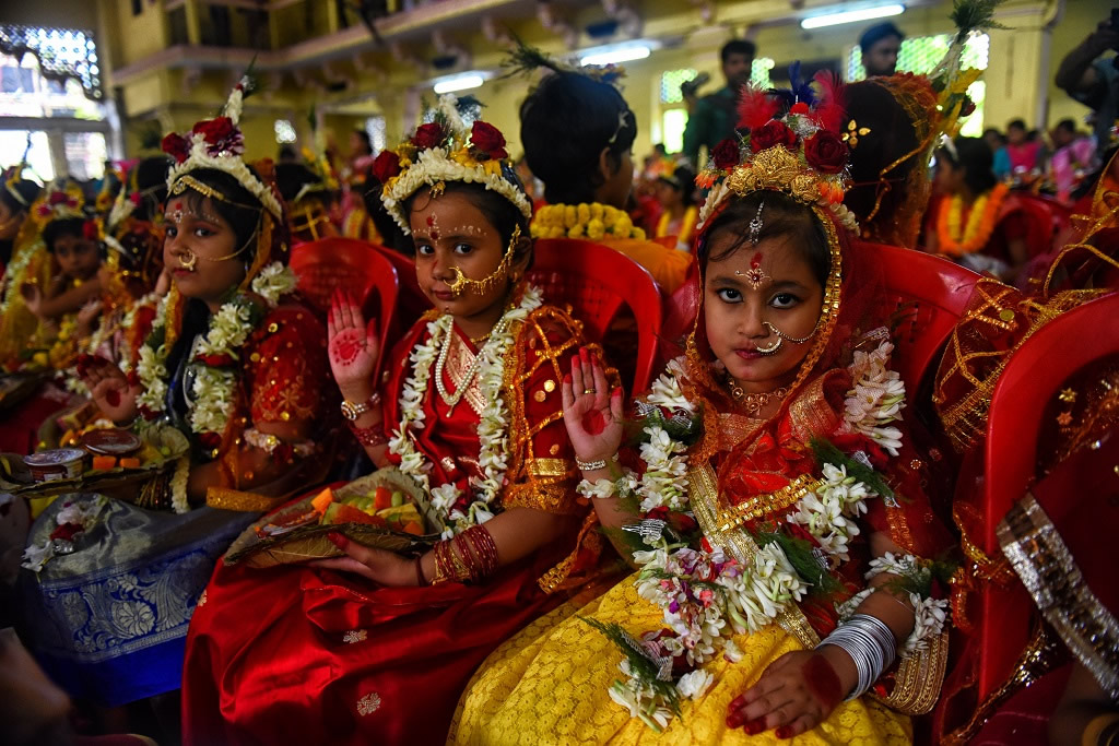 Kumari Puja: Worship Of Unmarried Teenage Girl As Goddess - Photo Series By Avishek Das