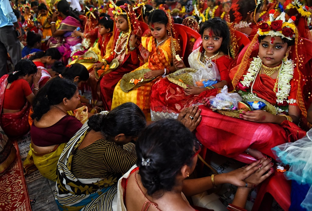 Kumari Puja: Worship Of Unmarried Teenage Girl As Goddess - Photo Series By Avishek Das