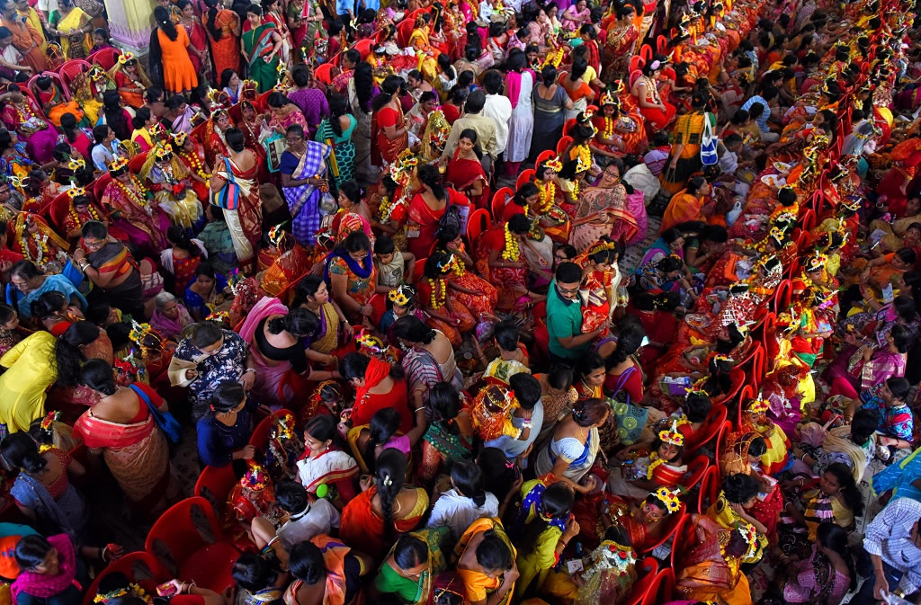 Kumari Puja: Worship Of Unmarried Teenage Girl As Goddess - Photo Series By Avishek Das