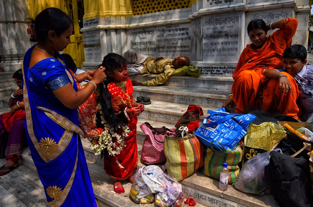 Kumari Puja: Worship Of Unmarried Teenage Girl As Goddess - Photo Series By Avishek Das