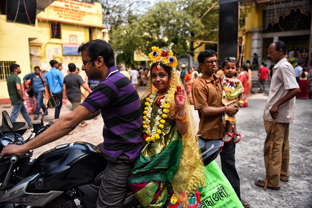 Kumari Puja: Worship Of Unmarried Teenage Girl As Goddess - Photo Series By Avishek Das