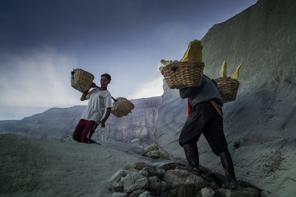 Mountain Of Fire – Trials And Tribulations: Photo Series By Pravin Tamang