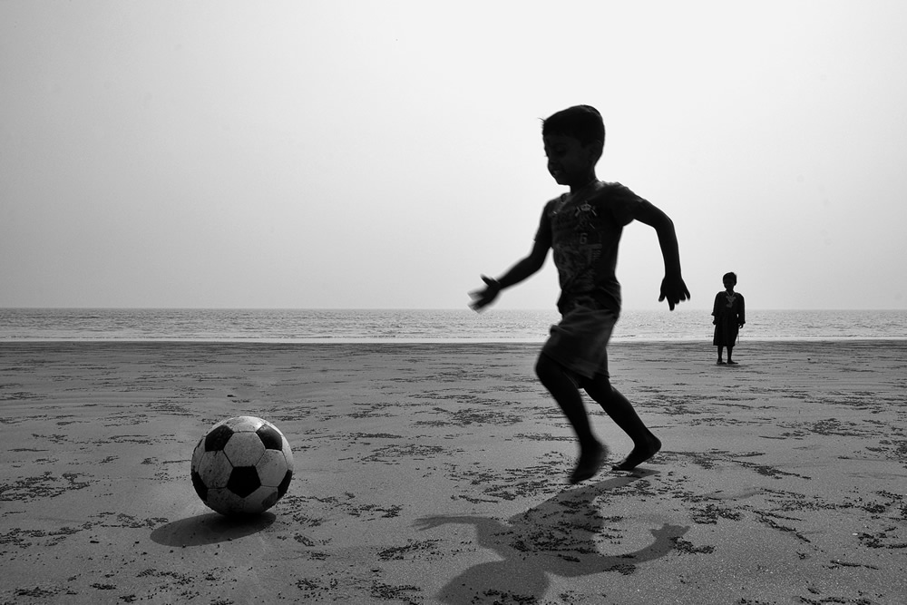 Spirit Of Football: Photo Series By Indian Photographer Sashi B Das