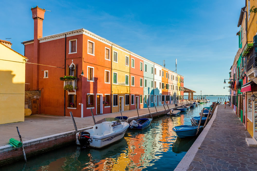 Incredible Photographs Of Venetian Island Of Burano By Tania De Pascalis