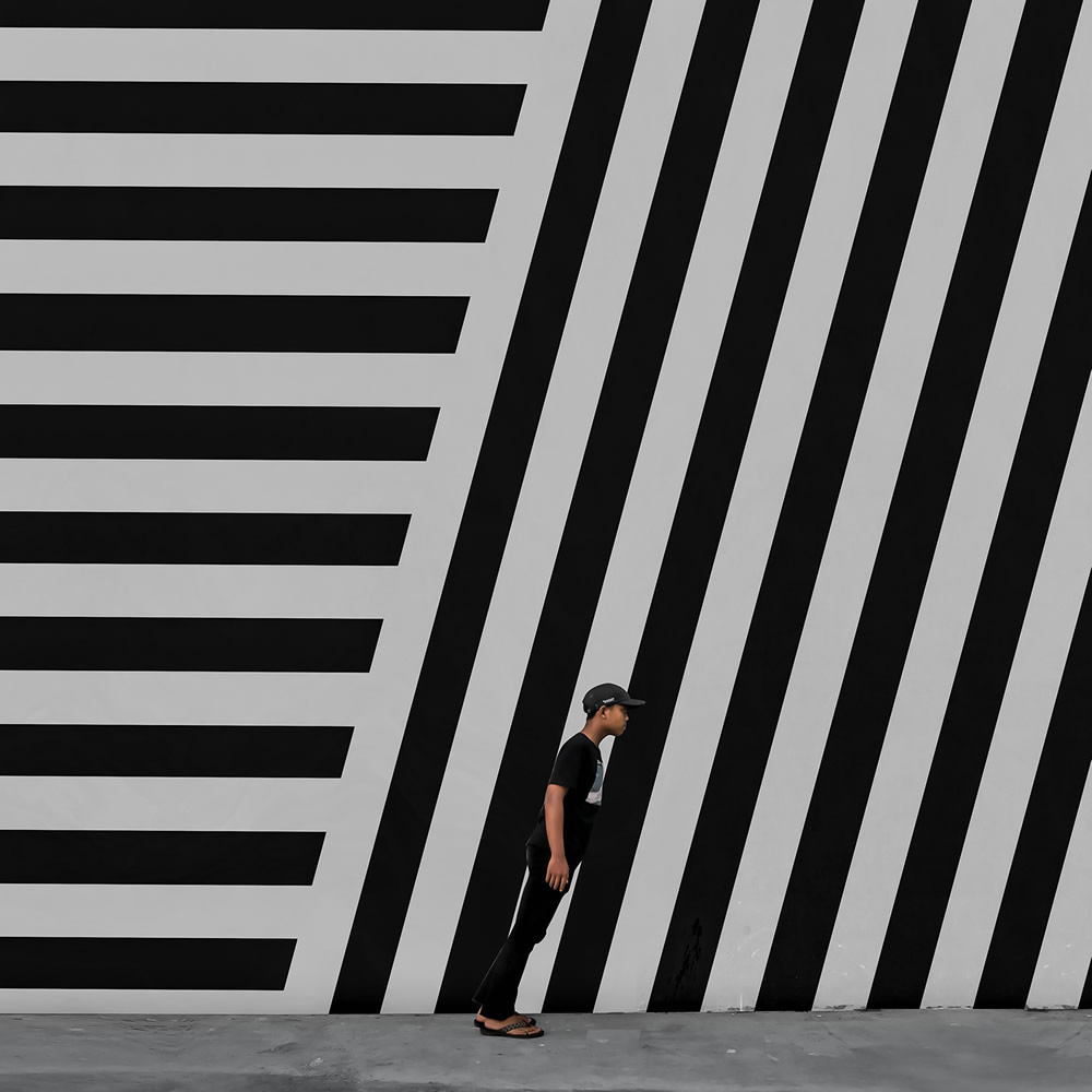 Creative Hypnotic Minimalist Photographs By Andhika Ramadhian