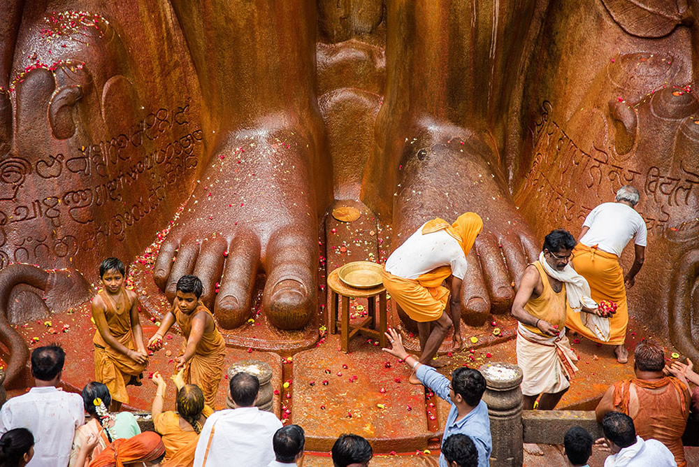 Mahamastakabhisheka at Shravanabelagola: Beautiful Photo Series By Shreenivasa Yenni