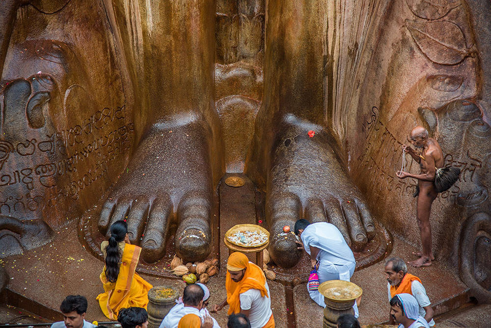 Mahamastakabhisheka at Shravanabelagola: Beautiful Photo Series By Shreenivasa Yenni