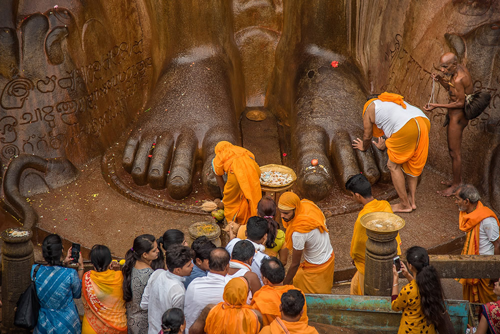 Mahamastakabhisheka at Shravanabelagola: Beautiful Photo Series By Shreenivasa Yenni