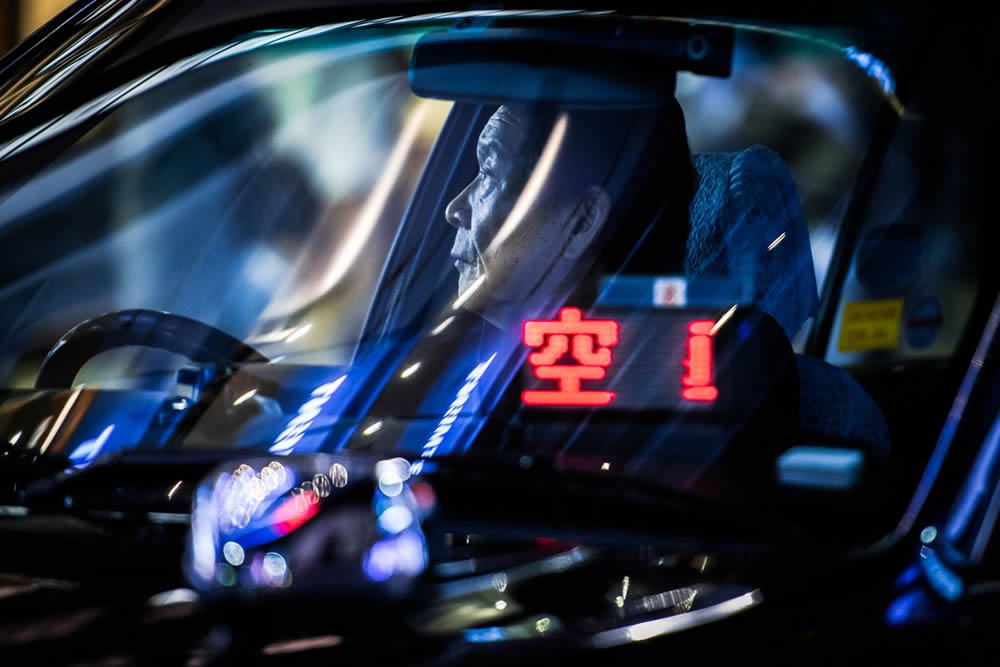 Photographer Oleg Tolstoy Stunningly Captured Tokyos Nighttime Taxi Drivers