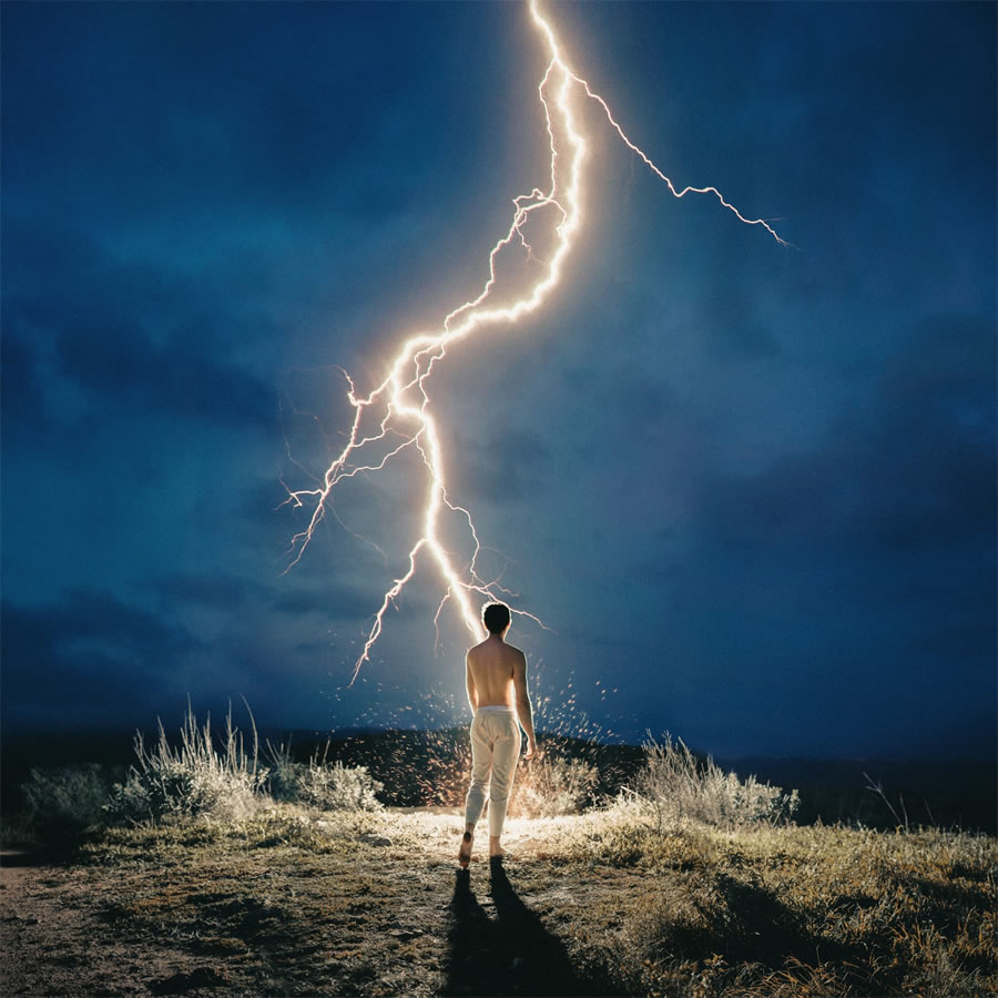 Dream and Dramatic Fine Art Photographs By American Photographer Alex Stoddard