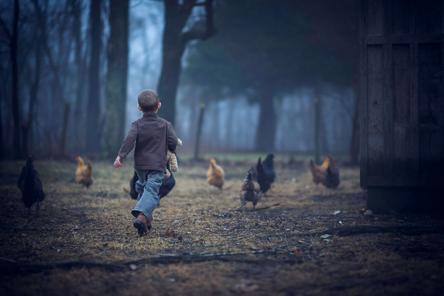 Most Beautiful Photos Of Kids And Barnyard Animals By Phillip Haumesser