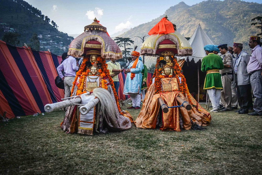 Kullu Dusshera: Photo Series By Indian Photographer Shikha Sood