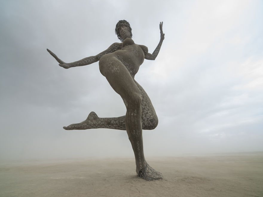 Photographer Philip Volkers Beautifully Captured Decade Of Photographs From Burning Man