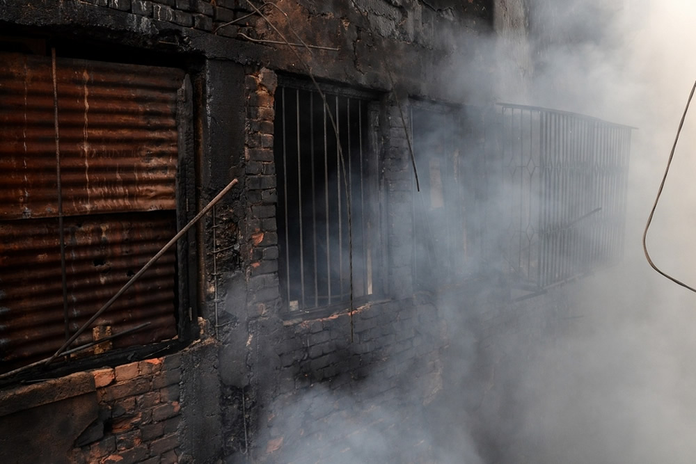 Inferno: Kolkata Bagree Market Fire - Photo Series By Debarshi Mukherjee