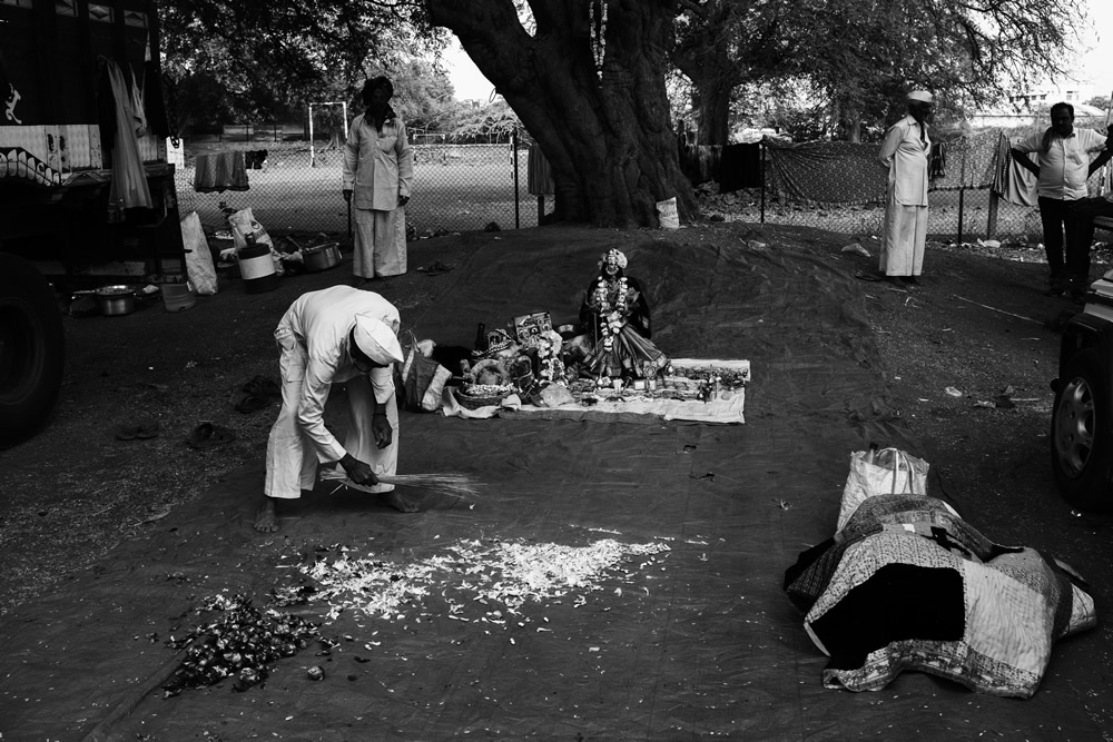 A Chronicles Of Nawas - Photo Series By Indian Photographer Santosh Padme