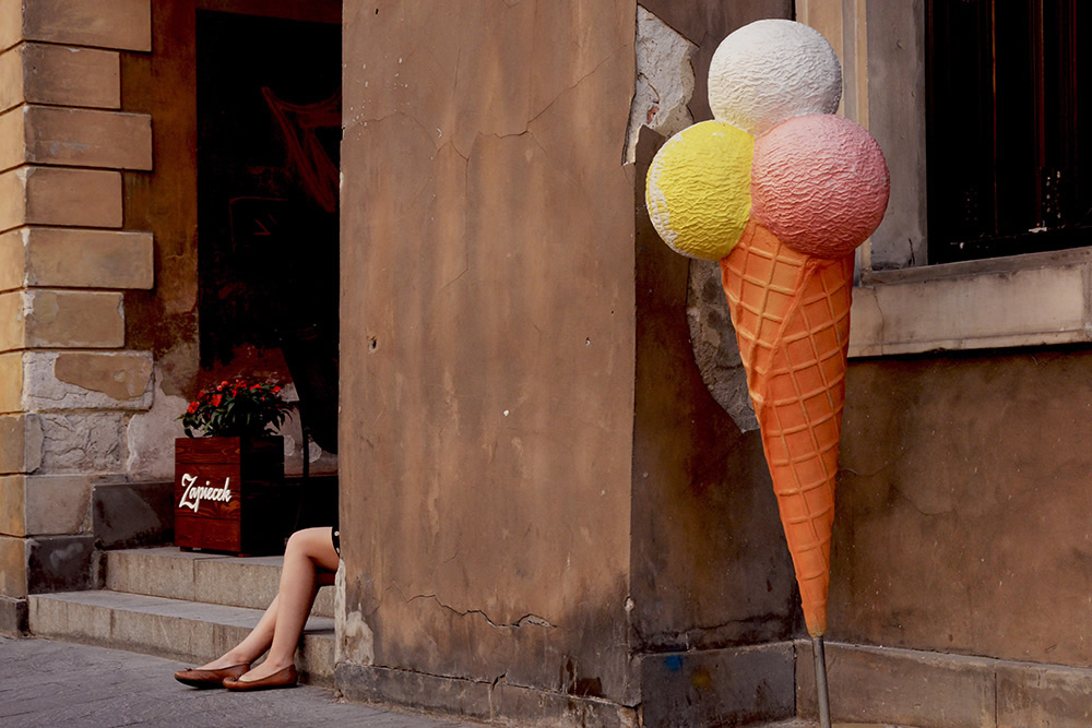 An Amazing Interview With Polish Street Photographer Jakub Baczynski