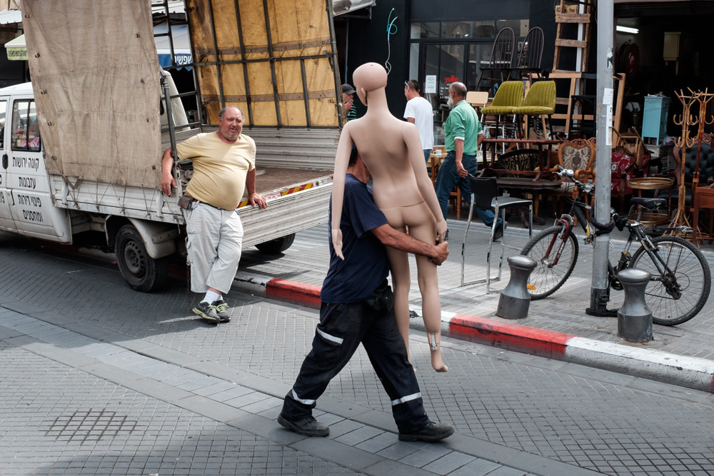 Fantastic Interview With Israeli Street Photographer Sagi Kortler