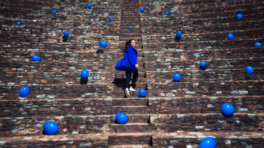 First Contact: Surreal Balloon Photography By Clement Guegan