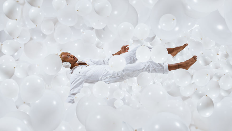 First Contact: Surreal Balloon Photography By Clement Guegan