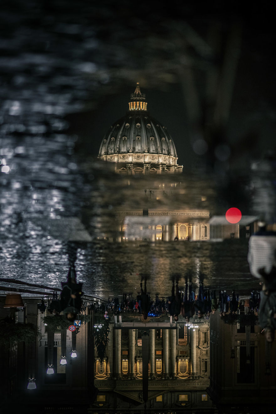 Photographer Sebastian Luczywo Captured The Ancient Beauty Of Rome In The Rain